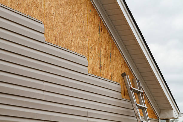 24/7 Emergency Siding Replacement experts in DeLand, FL